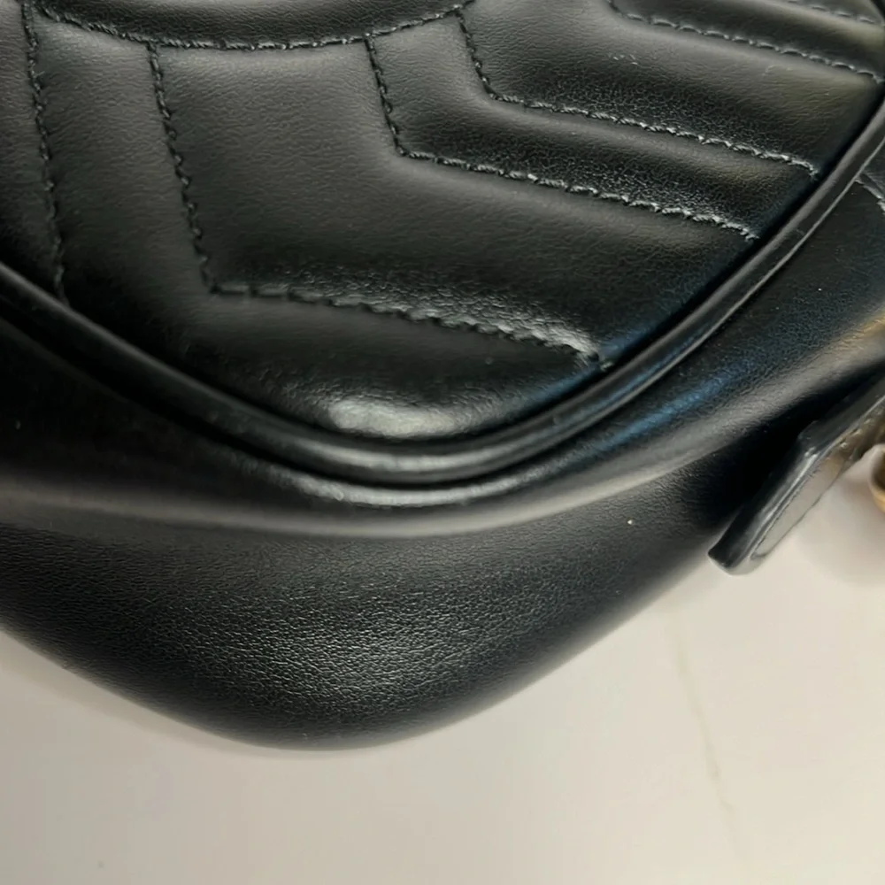 Gucci Mini Marmont Black with gold hardware - Picture 8 of 16